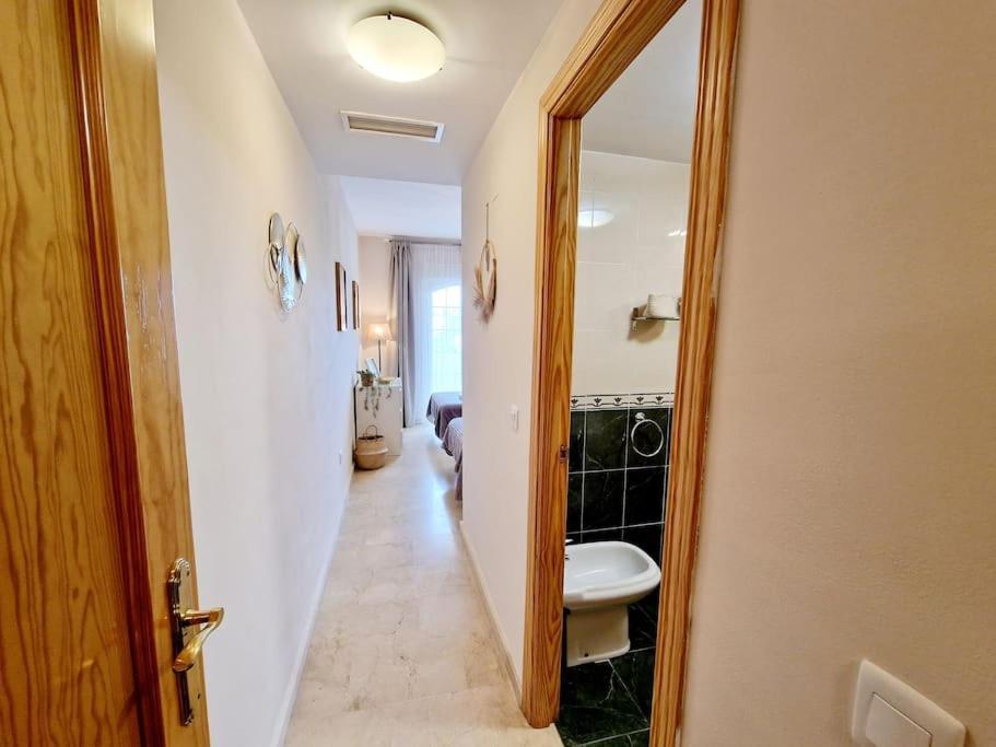 Royal Golf View: 2Br, Pools & Ac Apartman Sitio de Calahonda Kültér fotó
