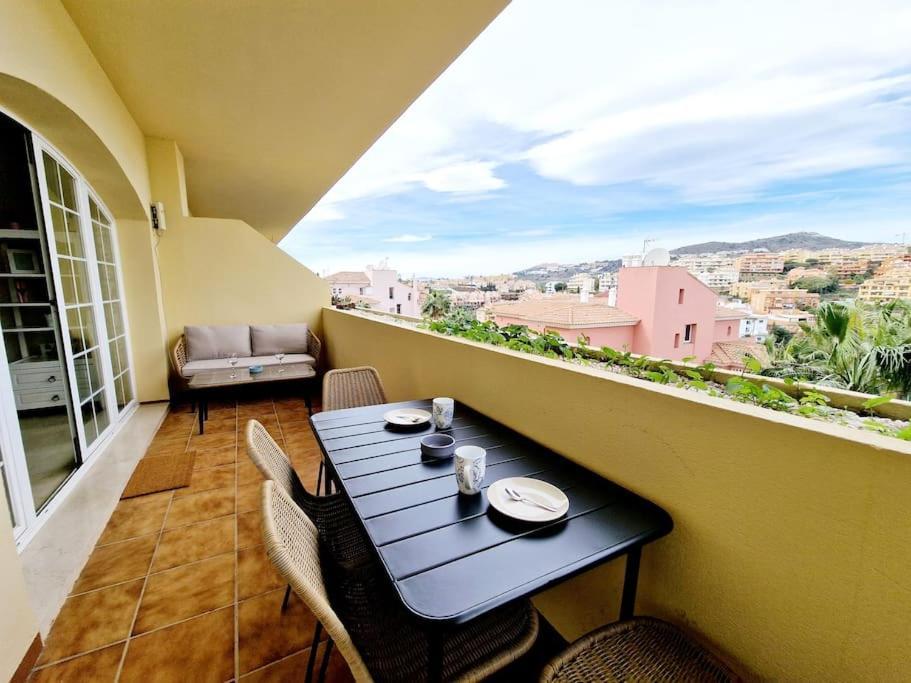 Royal Golf View: 2Br, Pools & Ac Apartman Sitio de Calahonda Kültér fotó